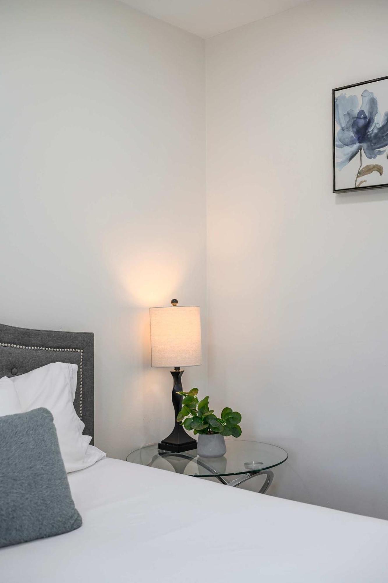 New Renovated 2B2B Apt Self Checkin Free Parking 1 Pasadena Kültér fotó